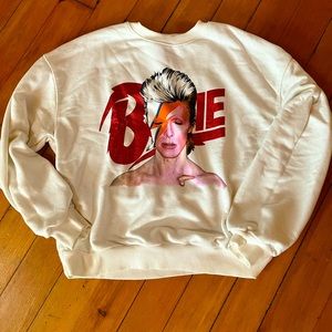 AMAZING David Bowie Size Med. White Sweatshirt🤩